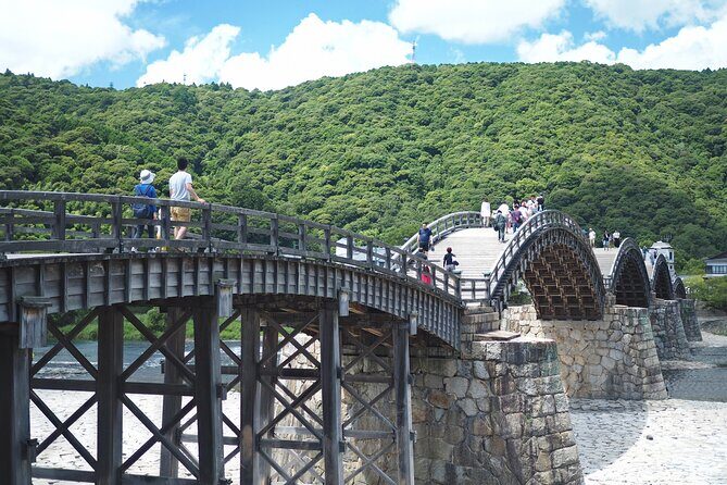 Iwakuni Tour from Hiroshima with Sake Tasting and Sushi Making - A Complete Look at the Iwakuni Tour from Hiroshima with Sake Tasting and Sushi Making