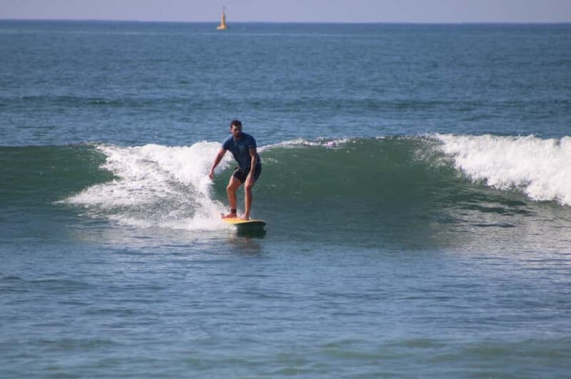 Ixtapa: A Surfing Experience for Beginners and Families - Key Points