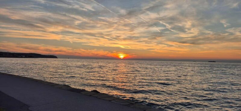 Izola: Sunset Coastal Run to Koper with Local Gift - A Scenic Coastal Run with a Historic Twist