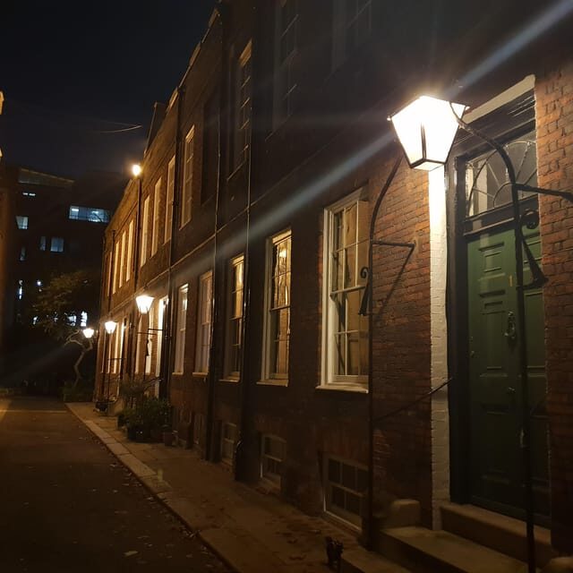 Jack the Ripper Tour with Fish & Chips Meal - Who Should Consider This Tour?