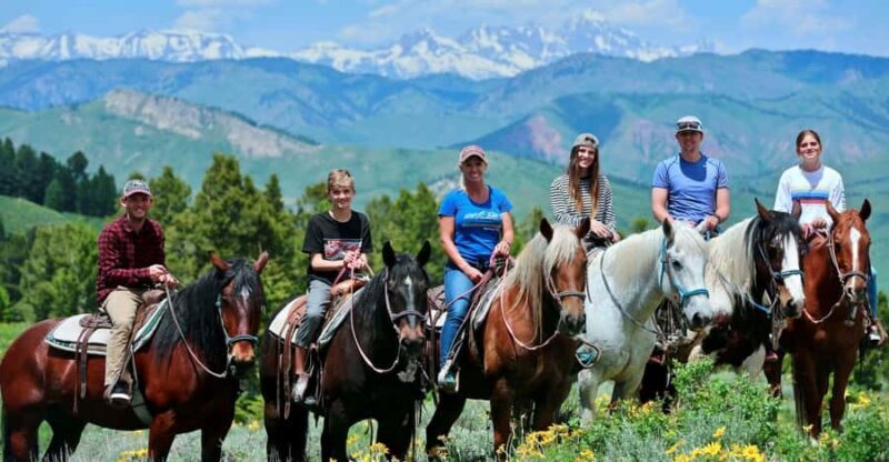 Jackson Hole: Teton View Guided Horseback Ride with Lunch - Key Points