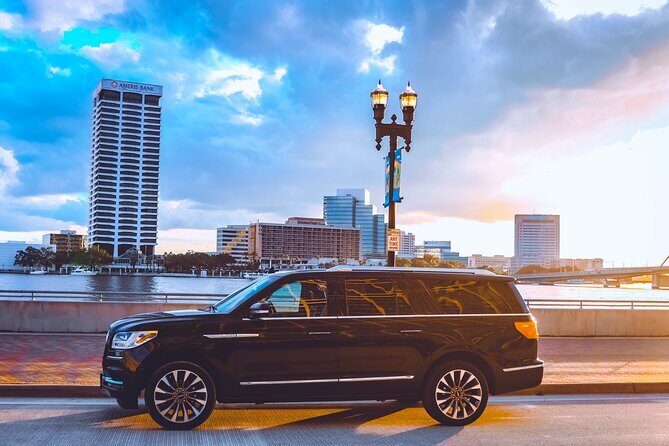 Jacksonville Airport Private Lux Car Transfer to Downtown Hotels - An In-Depth Look at the Jacksonville Airport Private Lux Car Transfer