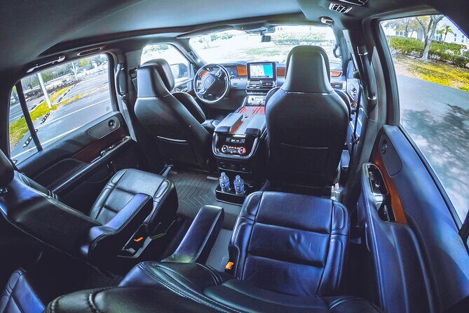 Jacksonville Airport Private Lux Car Transfer to Downtown Hotels - The Sum Up