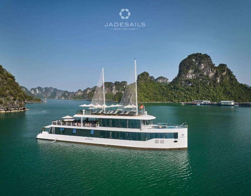Jade Sails: The most luxurious day cruise explore Lan Ha Bay - Key Points