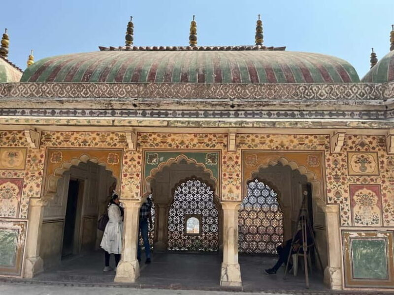 Jaipur: Amber Fort Private Tour with Skip-the-Line Entry - Authenticity and Personal Attention