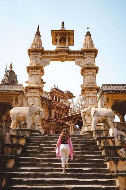 Jaipur: Amber Fort, Stepwell & Blind Love Temple Guided Tour - Key Points