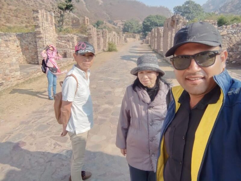 Jaipur: Chand Baori & Bhangarh Fort tour - All Inclusive - A Balanced Look at the Jaipur: Chand Baori & Bhangarh Fort Tour – All Inclusive