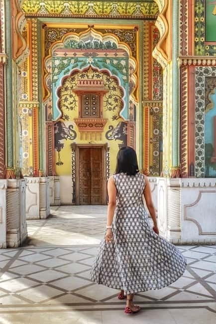 Jaipur: Full Day City sightseeing with Car, Guide & Lunch - Key Points