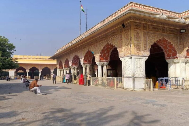 Jaipur: Govind Devji Temple & City Palace Private Tour - Key Points