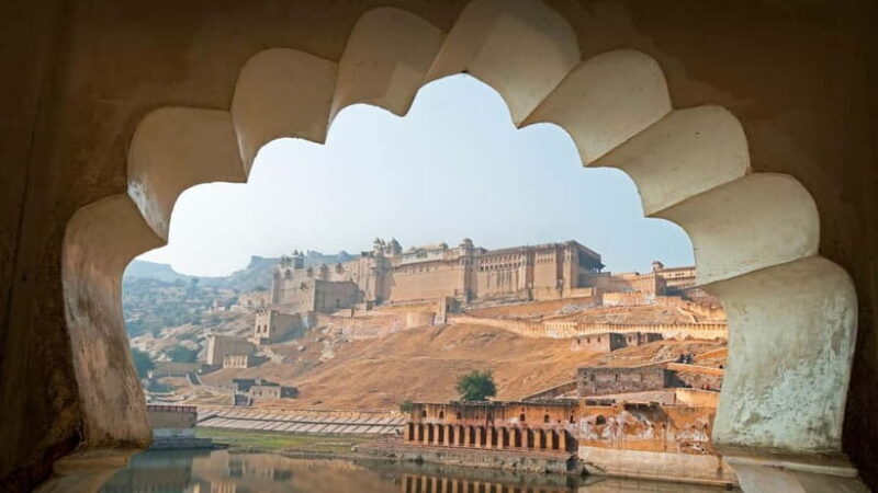 Jaipur: Half-Day Amer Fort, Jal Mahal & Stepwell Tour - The Itinerary in Detail