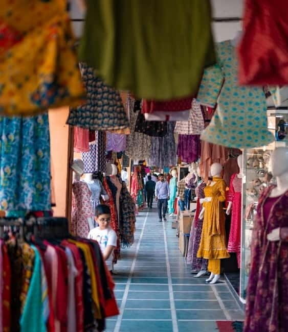 Jaipur: Hawa Mahal, Jantar Mantar & City Palace Guided Tour - The Experience on the Ground