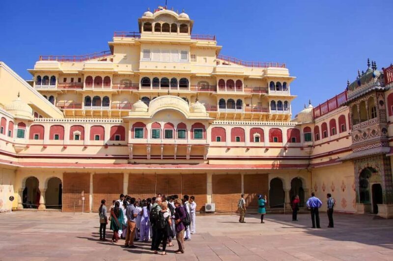 Jaipur: Heritage Forts & Palaces Tour with Monkey Temple - Starting the Day: Convenience and Comfort