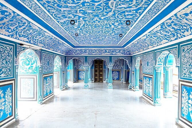 Jaipur Instagram Tour of Photogenic Spots - City Palace: Royal Grandeur