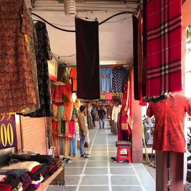 Jaipur: Local Bapu Bazaar Walking Tour with Street Food - Who Will Love This Tour?