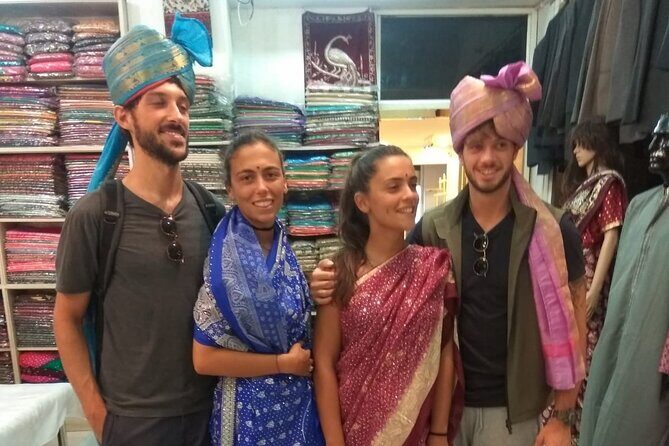 Jaipur Local Shopping Tour with Pickup & Drop-off - FAQs