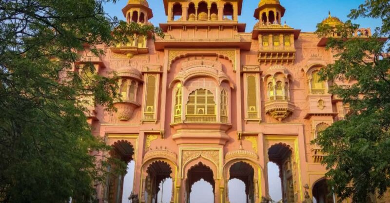Jaipur: Private Day Tour by Classic Car - The Value of Guided and Curated Exploration
