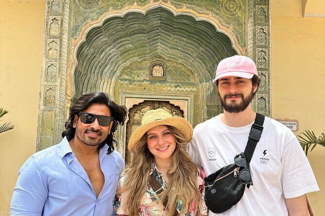 Jaipur Private Full Day City Tour with Pick Up and Drop Off - FAQ