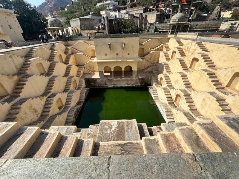Jaipur: Private Full Day Sightseeing Tour By Car with Guide - Key Points