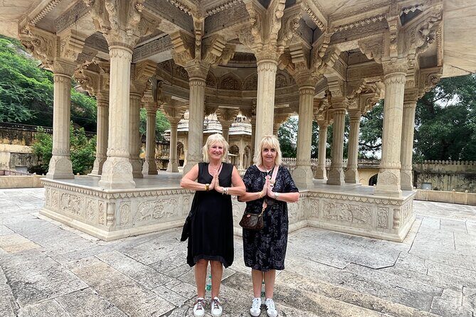 Jaipur Private Full Day Sightseeing Tour with Guide by Car - Key Points