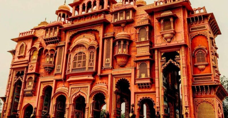 Jaipur: Private Sightseeing Day Tour with Guide by Car - Experience Jaipur: Private Sightseeing Day Tour with Guide by Car