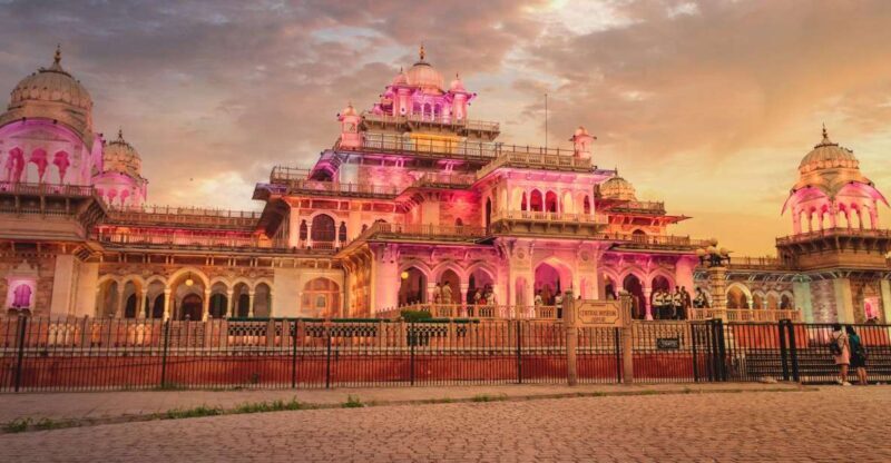 Jaipur Sightseeing by Tuk-Tuk: Temples, Palaces & Markets - Key Points