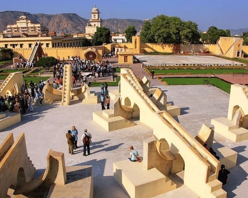 Jaipur: Sightseeing Tour with Visit to Galtaji Monkey Temple - Who Would Love This Tour?