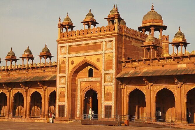 Jaipur to Agra Transfer via Abhaneri Step Well & Fatehpur Sikri - Key Points