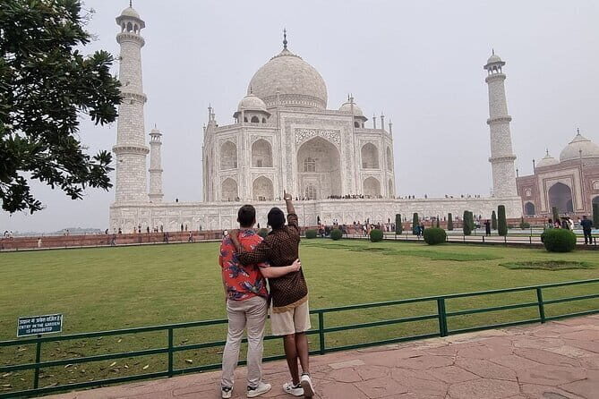 Jaipur to Taj Mahal Day Trip via Chand Baori Stepwell - The Main Attractions: Taj Mahal, Agra Fort, and Baby Taj