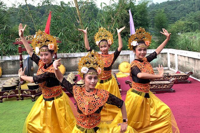 Jakarta Bogor Tour Traditional Performance and Explore Nature - FAQ