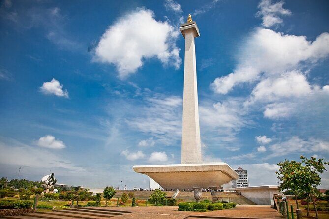 Jakarta Full-Day Highlights Tour with Transfer - Who Should Consider This Tour?