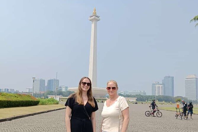 Jakarta Half Day Visit The Monument with Highlight City Tour - Exploring Jakarta in a Half Day: What to Expect