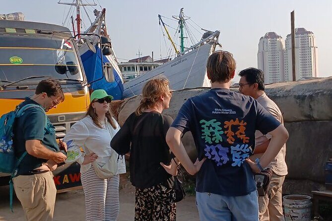 Jakarta Half Day Visit The Monument with Highlight City Tour - FAQ Section