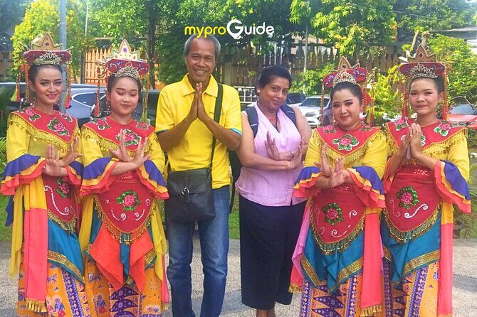 Jakarta Private Cultural Day Tour with Transport - FAQ