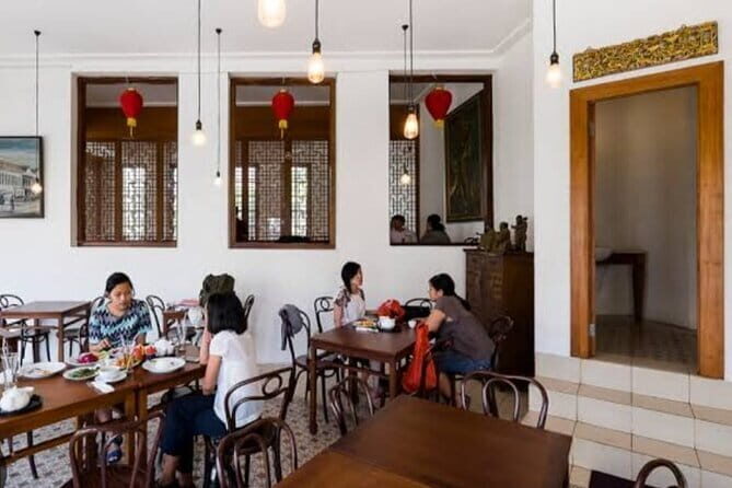 Jakarta Walking Tour with Public Transportation Visiting Sites - In-Depth Breakdown of the Tour