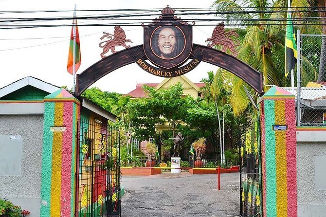 Jamaica Airport Transfers and Tours - Key Points