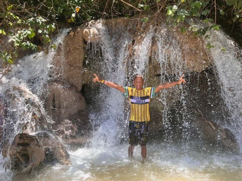 Jamaica Dunn's River Falls guided tour from Ocho Rios hotels - Discover the Magic of Dunns River Falls with a Guided Tour from Ocho Rios Hotels