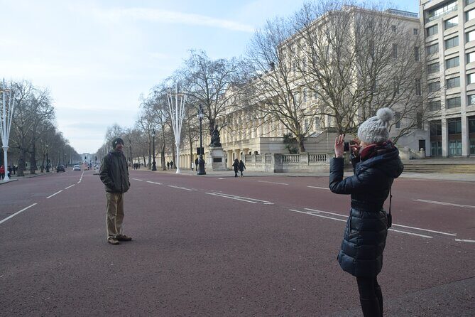 James Bond Film Location Walking Tour in London - Authentic Experiences and Authenticity