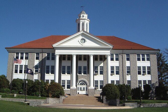 James Madison University Scavenger Hunt and Escape Game - Key Points