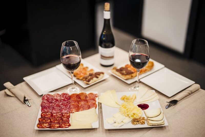 Jamón, Cheese and Wine Experience near Sagrada Familia - Authenticity and Visitor Feedback