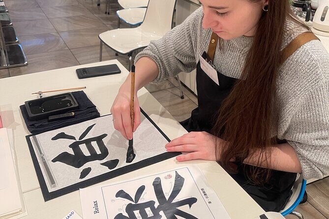 Japanese Calligraphy Experience in Osaka - Key Points