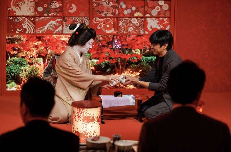 Japanese Cuisine & Geisha Performances Cultural Experience in Tokyo - Choosing four dishes or seven