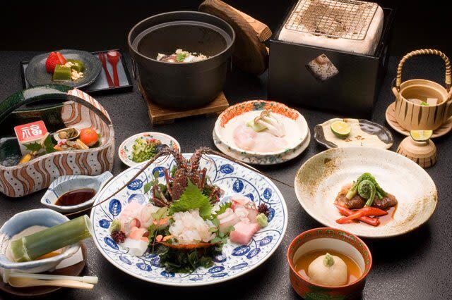 Japanese Kyoto Cuisine Dining Experience - Hanasaki (Gion, Kyoto) - Traditional rooms, tucked into an alley