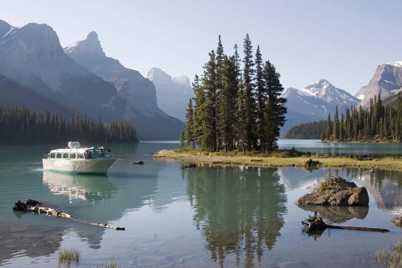 Jasper: Wildlife and Sightseeing Tour with Maligne Cruise - A Closer Look at the Tour Experience