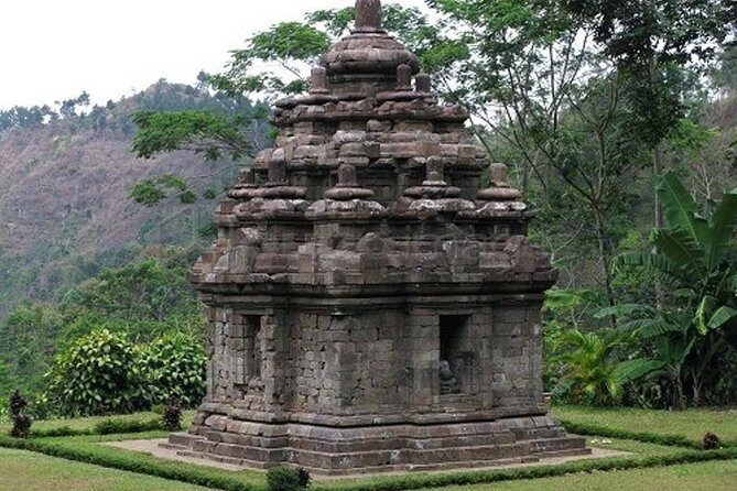 Java Village and Temple Tour from Borobudur - Exploring Central Java: Java Village and Temple Tour from Borobudur