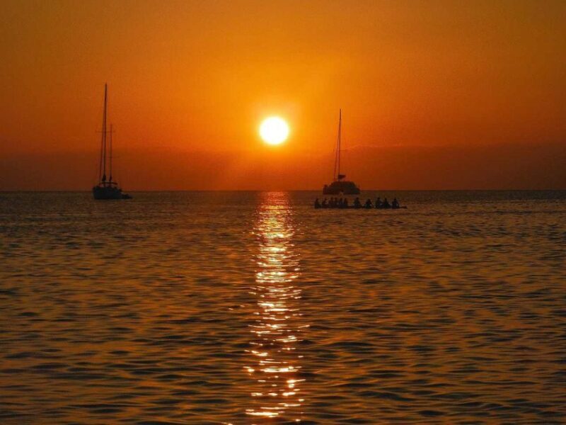 Jávea: 90-Minute Sunset Cruise with Glass of Cava - A Calm and Colorful 90 Minutes on the Water
