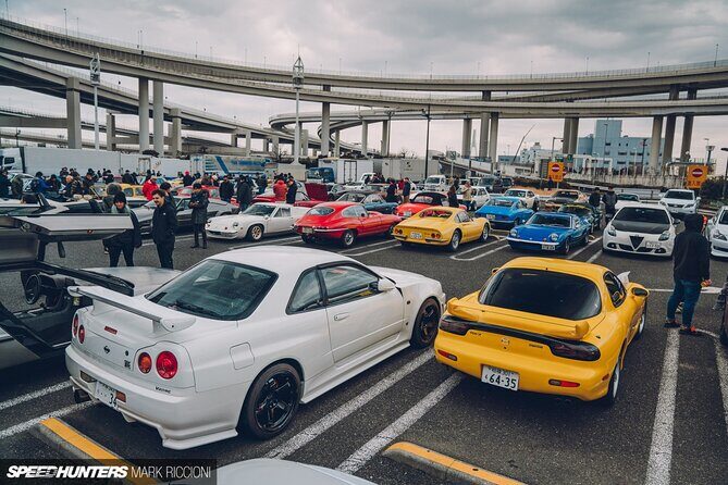 JDM daikoku Car met up Minivan Tour to Tokyo Tower - A Genuine JDM Adventure in Tokyo: Daikoku Car Meet to Tokyo Tower