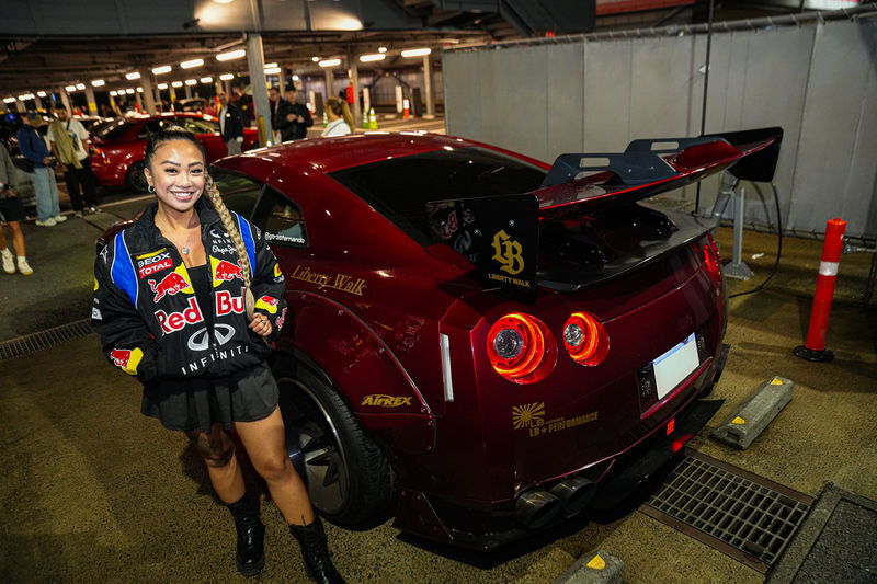 JDM Tokyo Car Meetup Night Tour with JDM Car & Local guided - A-PIT Super Autobacs: a short stop for car fans