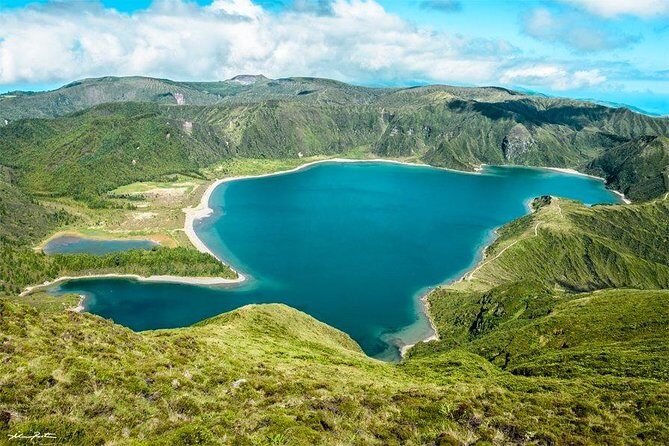Jeep tour to Sete Cidades and Fogo Lake - An In-Depth Look at the Jeep Tour to Sete Cidades and Lagoa do Fogo