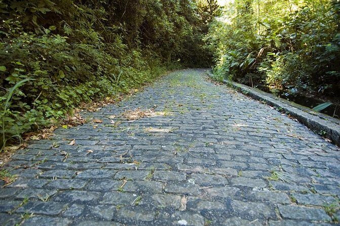 Jeep Tour to waterfalls and stills BY PARATY TOURS - Key Points