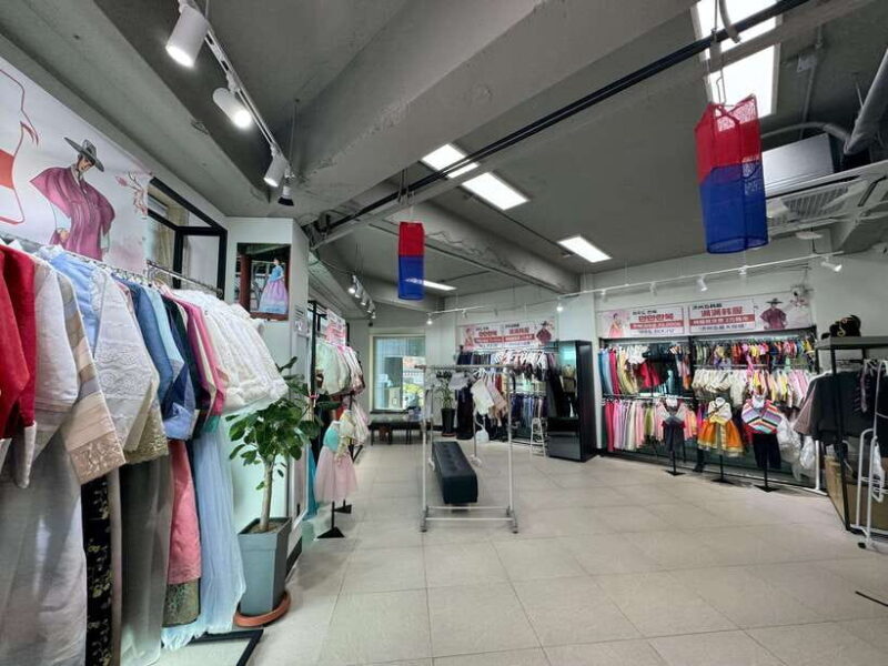 Jeju city walking tour with a certified guide - Who Should Consider This Experience?